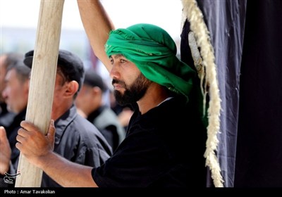 عزاداری باشکوه روز عاشورا در مسجد جمکران