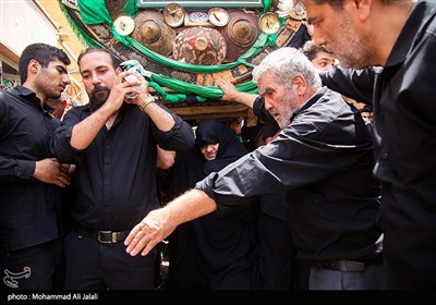 سرخه،حسينيه،آيين،اجراي،عزاداران،شهداي،مراسم،سوگواري