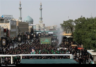 عزاداری و هروله عزاداران قمی در عصر روز عاشورا