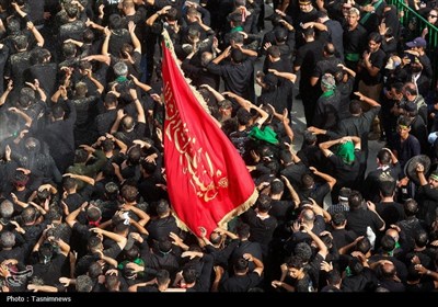 عزاداری و هروله عزاداران قمی در عصر روز عاشورا