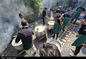 طبخ و توزیع 72 دیگ غذای نذری ظهر عاشورا در بجنورد