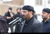 اردبیلِ سربلند؛ نماز ظهر عاشورا با شکوه‌تر از همیشه در دارالارشاد و دارالعباس