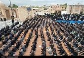 اردبیلِ سربلند؛ نماز ظهر عاشورا با شکوه‌تر از همیشه در دارالارشاد و دارالعباس