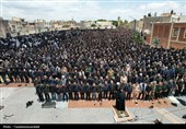 اردبیلِ سربلند؛ نماز ظهر عاشورا با شکوه‌تر از همیشه در دارالارشاد و دارالعباس