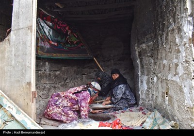 زنان قره‌داغ پای کار عزای امام حسین (ع)