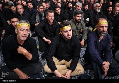 مراسم عزاداری شام غریبان حسینی (ع) در حسینیه امام خمینی