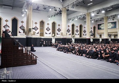 مراسم عزاداری شام غریبان حسینی (ع) در حسینیه امام خمینی