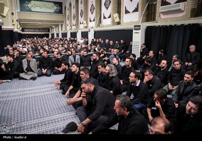 مراسم عزاداری شام غریبان حسینی (ع) در حسینیه امام خمینی