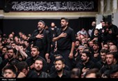 مراسم عزاداری شام غریبان حسینی (ع) در حسینیه امام خمینی