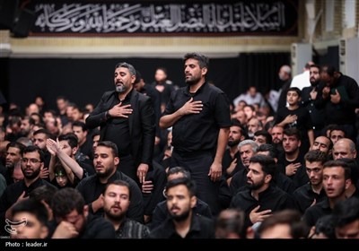 مراسم عزاداری شام غریبان حسینی (ع) در حسینیه امام خمینی