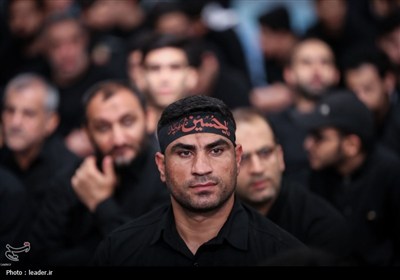 مراسم عزاداری شام غریبان حسینی (ع) در حسینیه امام خمینی