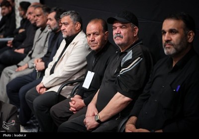 مراسم عزاداری شام غریبان حسینی (ع) در حسینیه امام خمینی