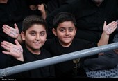 مراسم عزاداری شام غریبان حسینی (ع) در حسینیه امام خمینی