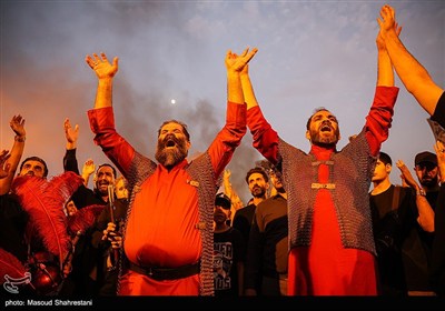 خیمه سوزان عصر عاشورا در میدان امام حسین (ع)