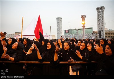 خیمه سوزان عصر عاشورا در میدان امام حسین (ع)