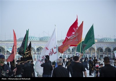 حال و هوای مسجد جمکران در عصر عاشورا