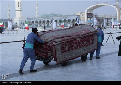 حال و هوای مسجد جمکران در عصر عاشورا