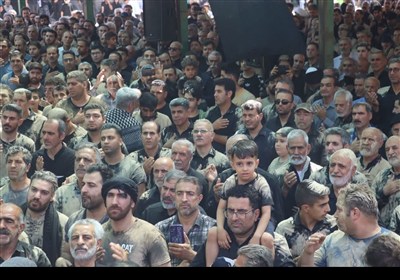 برگزاری نماز ظهر عاشورا در لرستان