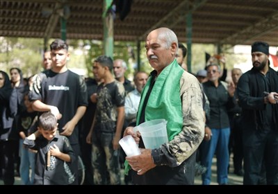 برگزاری نماز ظهر عاشورا در لرستان