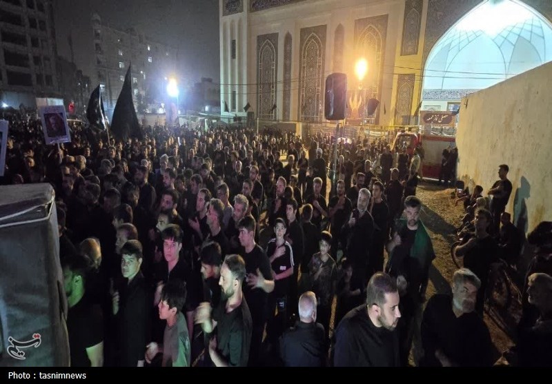 فریاد «لبیک یا خامنه‌ای» در شام غریبان حضرت اباعبدالله الحسین(ع) باقرشهر