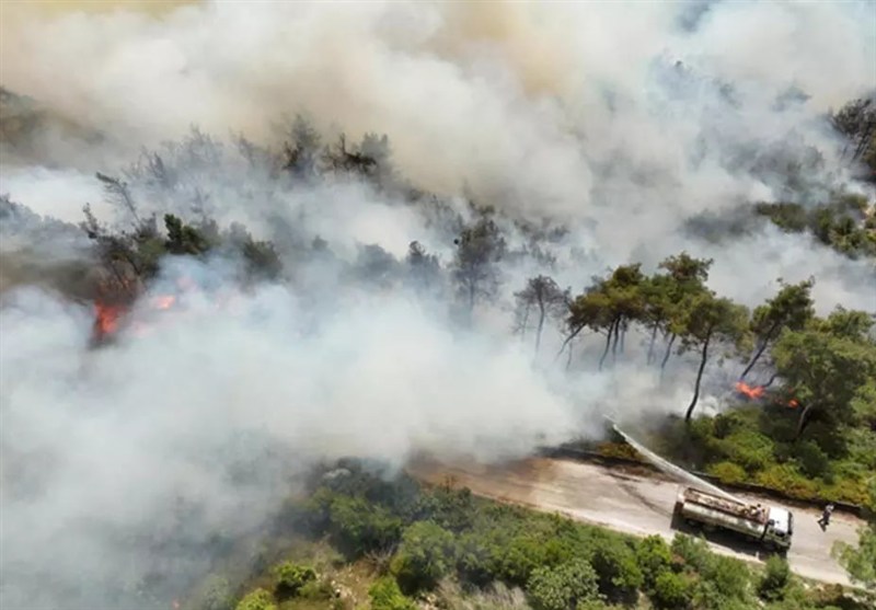 Syria Battles Massive Fires amid Conflict, Climate Strain