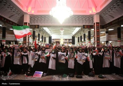 اجتماع رهروان زینبی در حرم حضرت معصومه(س)