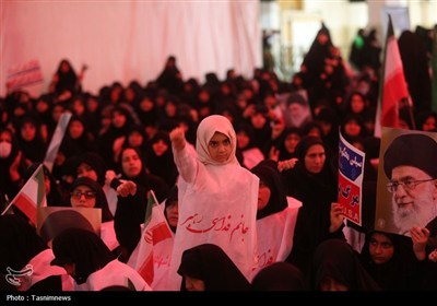 اجتماع رهروان زینبی در حرم حضرت معصومه(س)