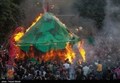 Обряд сожжения шатро в полдень на Ашуру в Иране