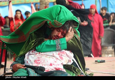 بازسازی واقعه عاشورا در ده‌زیار کرمان