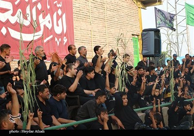 بازسازی واقعه عاشورا در ده‌زیار کرمان