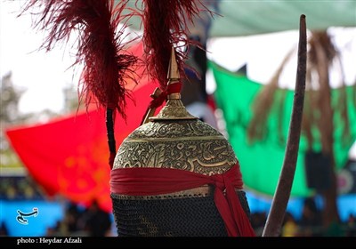 بازسازی واقعه عاشورا در ده‌زیار کرمان