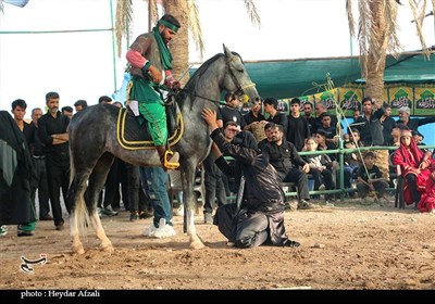 بازسازی واقعه عاشورا در ده‌زیار کرمان