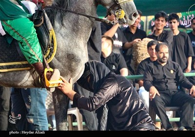 بازسازی واقعه عاشورا در ده‌زیار کرمان