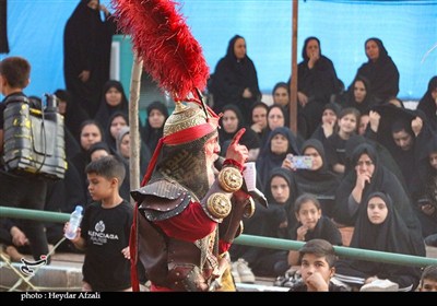 بازسازی واقعه عاشورا در ده‌زیار کرمان