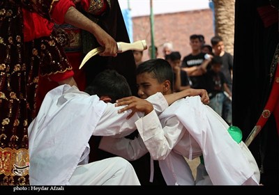 بازسازی واقعه عاشورا در ده‌زیار کرمان