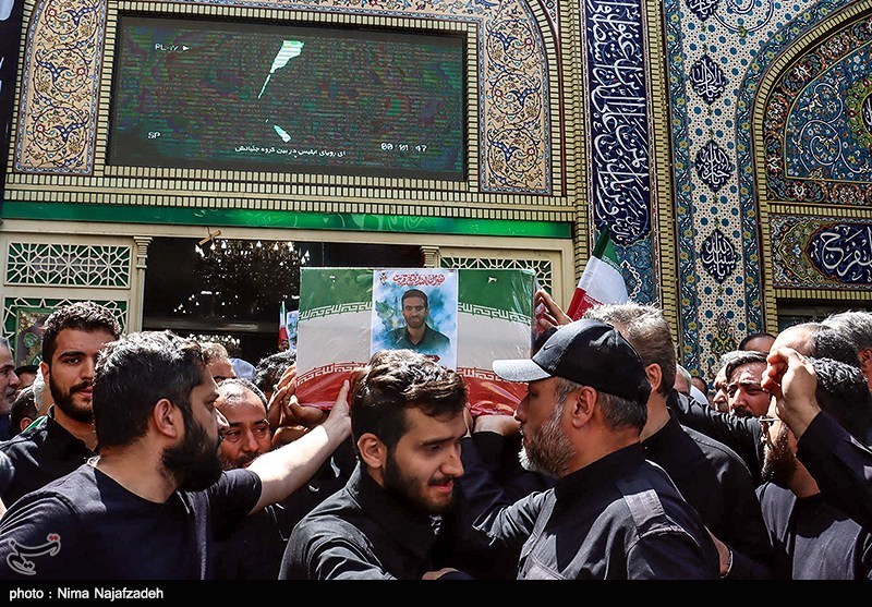 ببینید/داستان شهیدی که ظهر عاشورا در حرم امام رضا (ع) تشییع شد‌