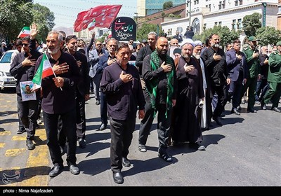 تشییع پیکر مطهر سه شهید در مشهد