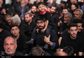 آخرین شب مراسم عزاداری  محرم  در حسینیه امام خمینی(ره)