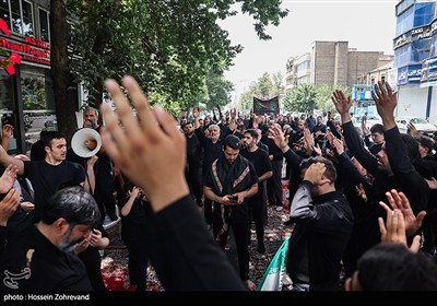 عزاداری روز عاشورا در هیئت محبان الفاطمه (س)