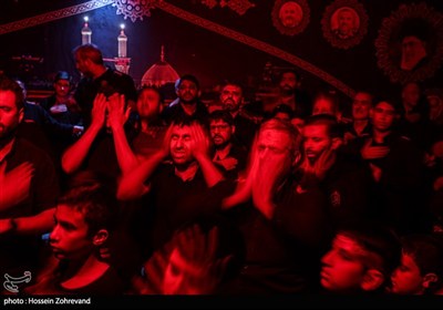 عزاداری روز عاشورا در هیئت محبان الفاطمه (س)