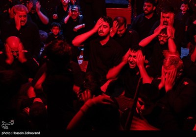 عزاداری روز عاشورا در هیئت محبان الفاطمه (س)