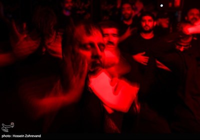 عزاداری روز عاشورا در هیئت محبان الفاطمه (س)