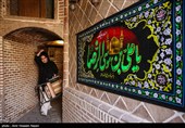 مراسم روضه اباعبدالله الحسین (ع)در خانه تاریخی نبوی قزوین