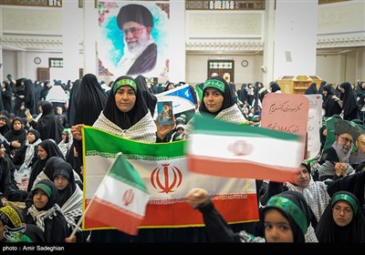 اجتماع بزرگ زینبیون در حرم مطهر حضرت شاهچراغ (ع)
