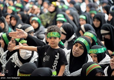 اجتماع بزرگ زینبیون در حرم مطهر حضرت شاهچراغ (ع)
