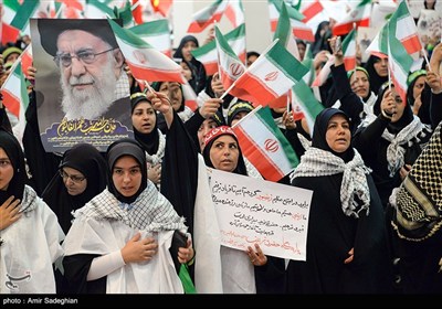 اجتماع بزرگ زینبیون در حرم مطهر حضرت شاهچراغ (ع)
