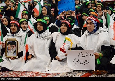 اجتماع بزرگ زینبیون در حرم مطهر حضرت شاهچراغ (ع)