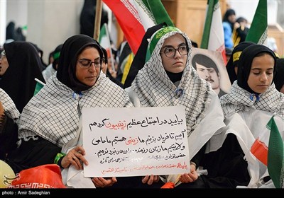اجتماع بزرگ زینبیون در حرم مطهر حضرت شاهچراغ (ع)