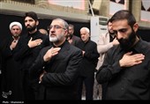 آخرین شب مراسم عزاداری  محرم  در حسینیه امام خمینی(ره)