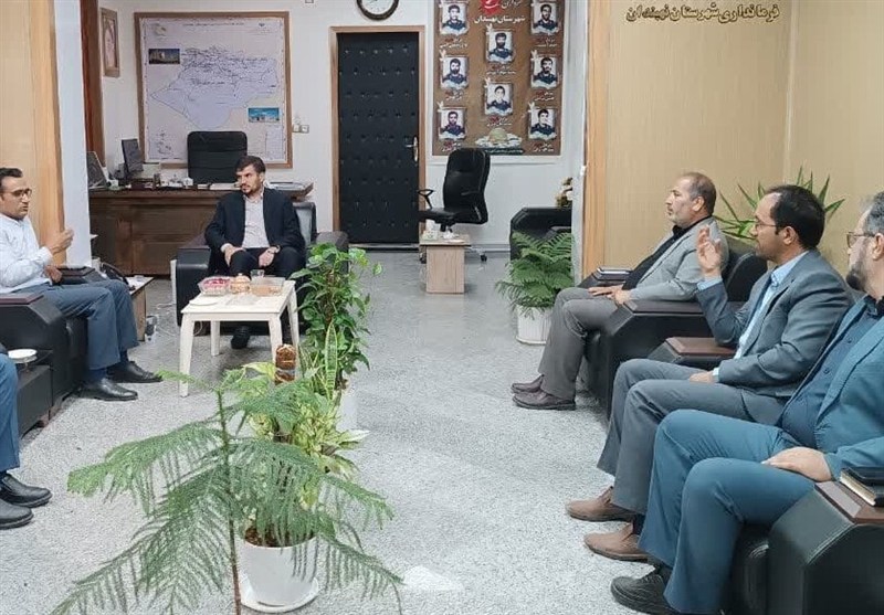 شهرستان،نهبندان،آب،جلسه،فرمانداري،فرماندار،روستاي،تنش،آبي